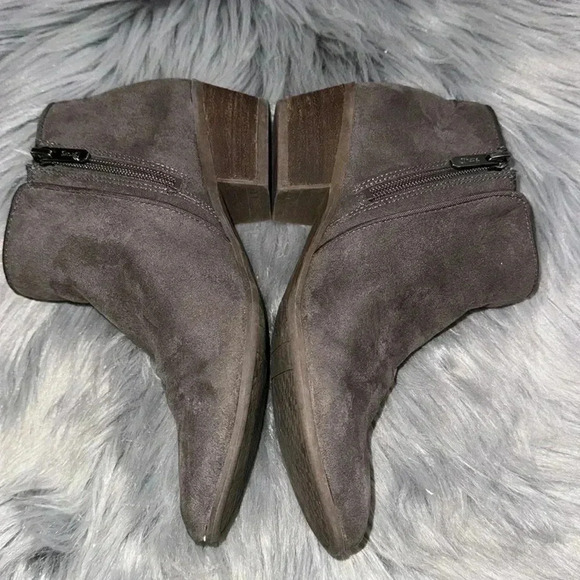 Circus by Sam Edelman 8.5 Preston Grey Faux Suede Stacked Heel Ankle Boots - Picture 8 of 13